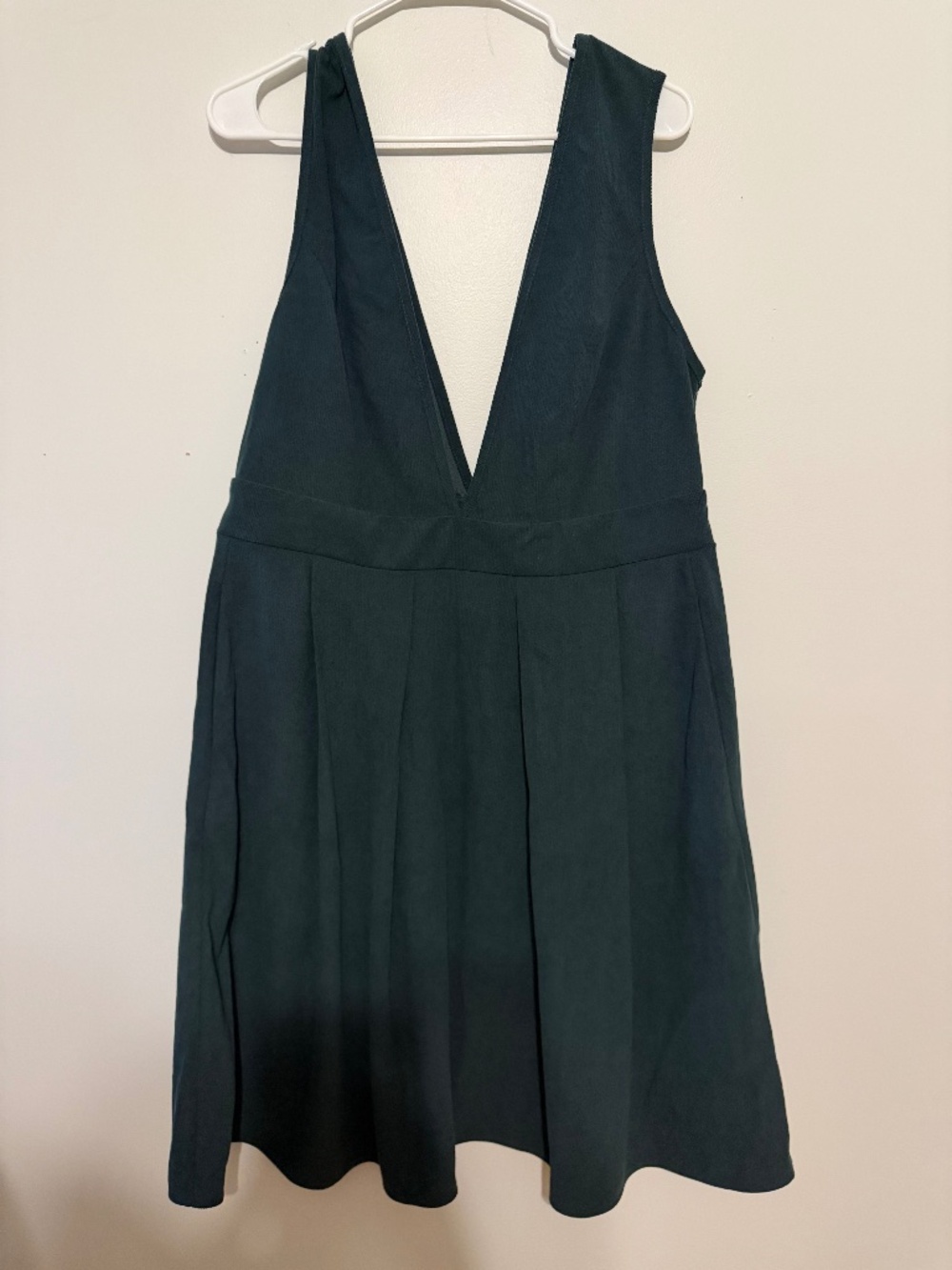 NWT Bloomchic Green Corduroy Dress Jumper Size 14/16